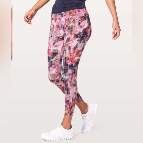 Lululemon Fast & Free 7/8 Tight II *Nulux 25" Size 2 - Picture 2 of 10